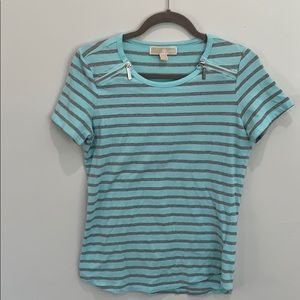 Women’s short-sleeve top
